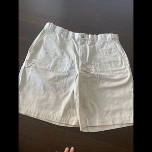 HAGGAR men’s XL size 38 khaki shorts